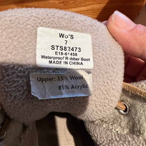 Sperry boots size 7 gently used! Great condition! - Picture 4 of 4